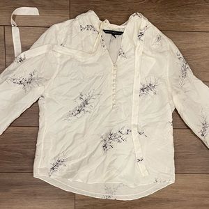 White House Black Market off-white blouse with black and gray flower pattern